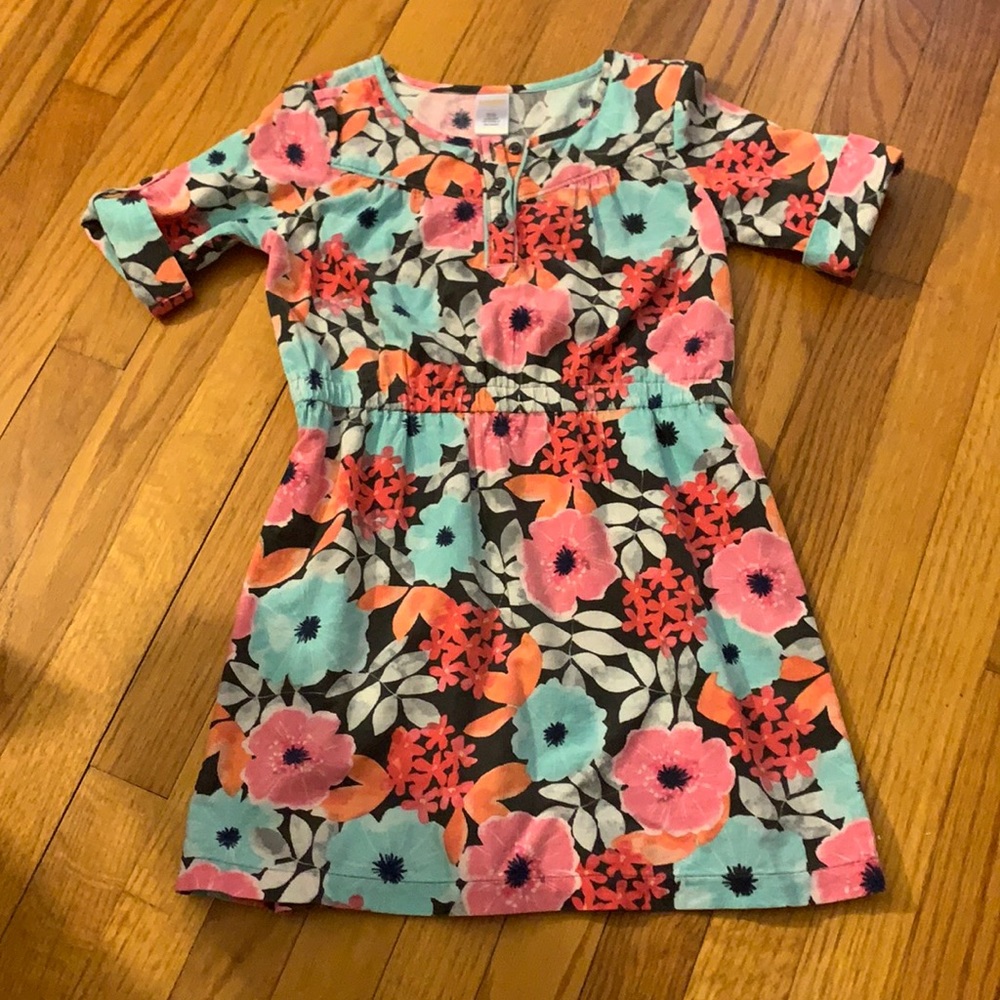 Girls dress